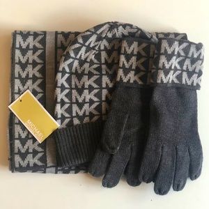 NWT Michael Kors Gift Set